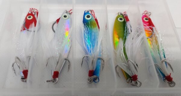 5 x15 gram Lures with Tackle Box for Trout Salmon Kahawai - Image 2